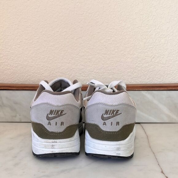 Nike Air Max 1 - Picture 6 of 8